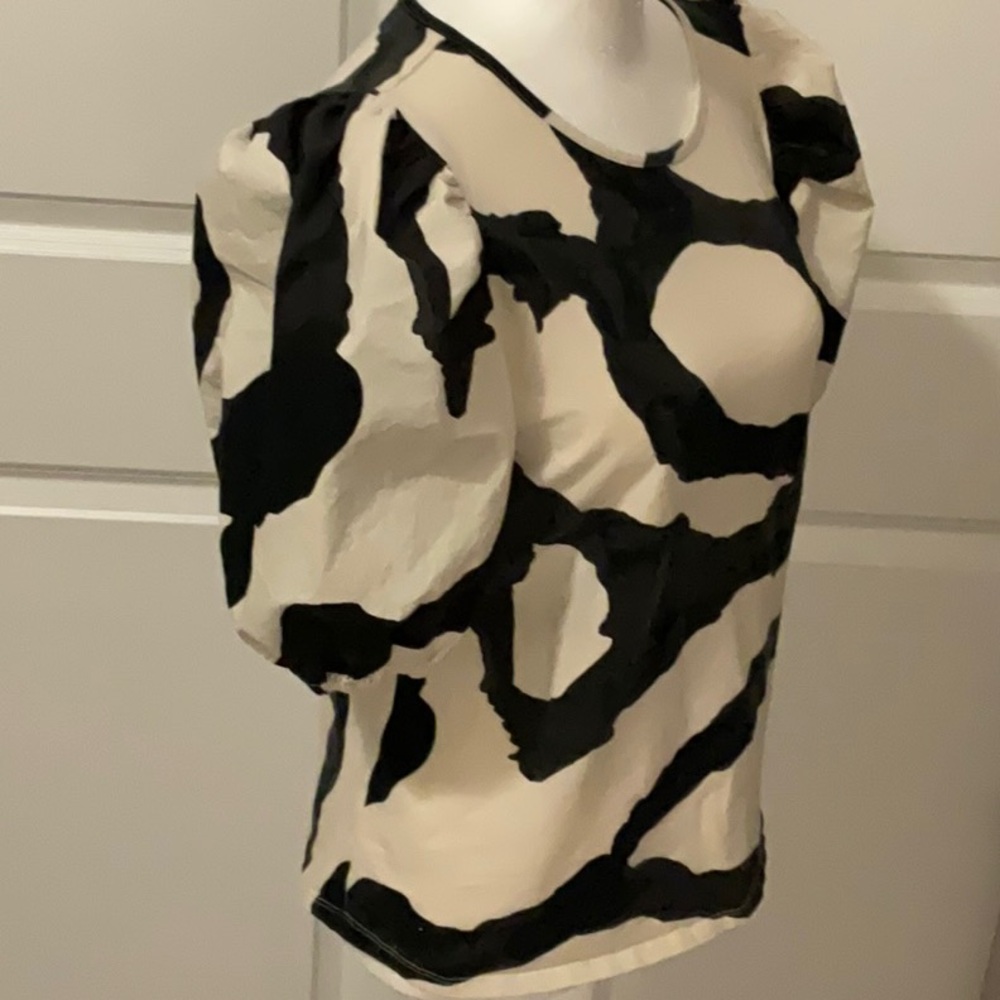 H&M Black and Cream Patterned Blouse - Picture 3 of 6